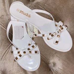 Mudd sandals